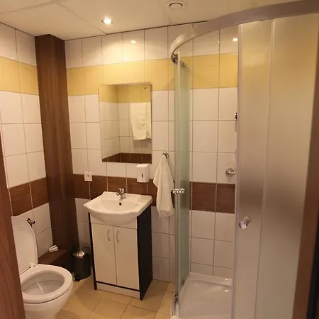 A2 ゲストハウス 3*